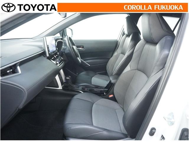 カローラクロス ハイブリッド　Ｚ　衝突被害軽減システム　メモリーナビ　フルセグ　ＥＴＣ　バックカメラ　ＣＤ　ＤＶＤ再生　キーレス　スマートキー　盗難防止装置（11枚目）