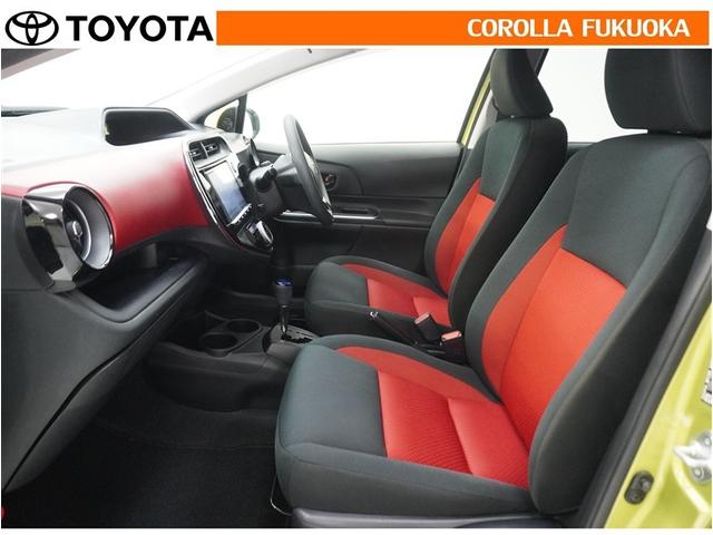 アクア Ｓ　衝突被害軽減システム　メモリーナビ　フルセグ　ＥＴＣ　バックカメラ　ドラレコ　ＣＤ　ＤＶＤ再生　キーレス　スマートキー　盗難防止装置（12枚目）