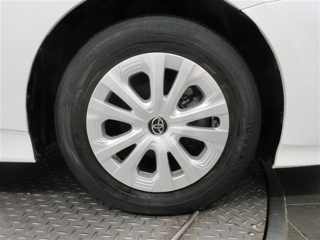 プリウス ＳセーフティプラスＩＩ　フルセグ　メモリーナビ　ＤＶＤ再生　バックカメラ　衝突被害軽減システム　ＥＴＣ　ＬＥＤヘッドランプ　ワンオーナー　記録簿（6枚目）