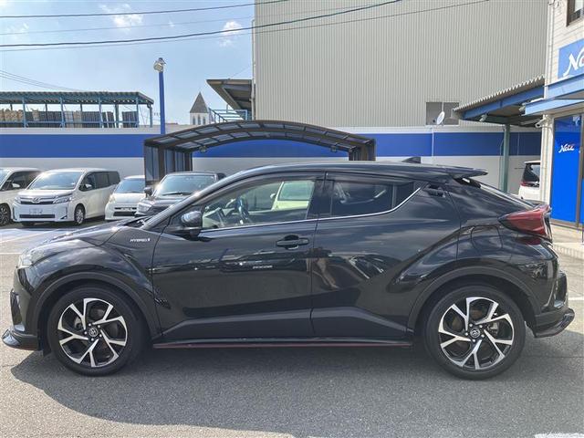 Ｃ－ＨＲ Ｇ　ハーフ革　ＴＳＳ　エアロ　ＤＶＤ再生可　ＬＥＤヘッド　バックモニタ　イモビライザー　ナビ＆ＴＶ　ＥＴＣ付　キーフリーシステム　スマキー　クルーズＣ　ドライブレコ－ダ－　エアバッグ　アルミ　メモリ－ナビ（11枚目）