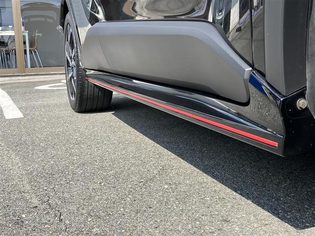 Ｃ－ＨＲ Ｇ　ハーフ革　ＴＳＳ　エアロ　ＤＶＤ再生可　ＬＥＤヘッド　バックモニタ　イモビライザー　ナビ＆ＴＶ　ＥＴＣ付　キーフリーシステム　スマキー　クルーズＣ　ドライブレコ－ダ－　エアバッグ　アルミ　メモリ－ナビ（20枚目）