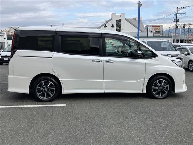 ノア Si ダブルバイビーIII バックM 両側オートスライドドア プリクラッシュS LEDヘッドライト エアバッグ オートエアコン デュアルエアバック アルミホイール ABS フルセグ ナビ&TV ETC車載器 DVD再生可(10枚目)