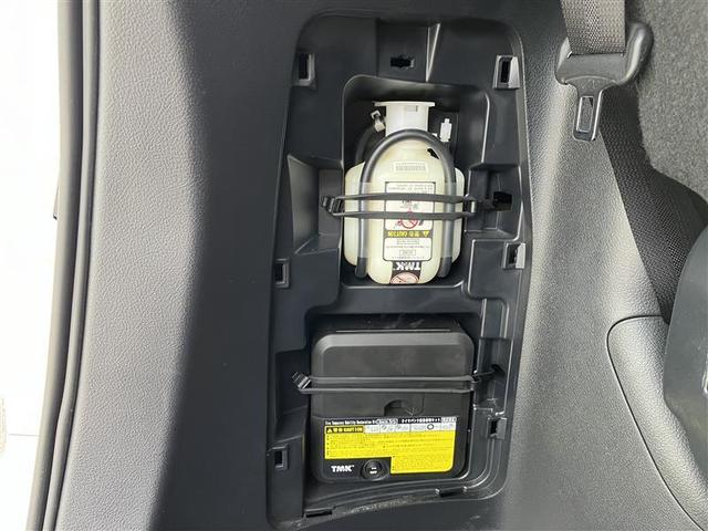 ノア Si ダブルバイビーIII バックM 両側オートスライドドア プリクラッシュS LEDヘッドライト エアバッグ オートエアコン デュアルエアバック アルミホイール ABS フルセグ ナビ&TV ETC車載器 DVD再生可(21枚目)