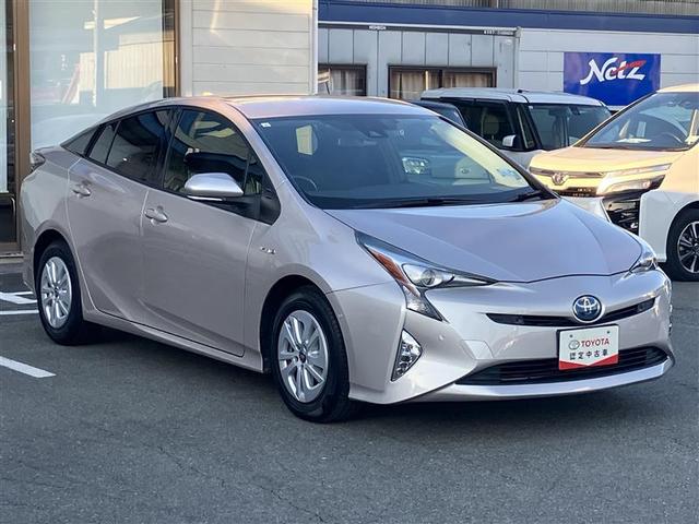 プリウス Ｓセーフティプラス　衝突回避システム　Ｂモニター　ドラレコ付き　定期点検記録簿　ＬＥＤライト　クルコン　ＥＴＣ装備　スマートＫＥＹ　ナビＴＶ　イモビライザー　横滑り防止機能　ＰＷ　カーテンエアバッグ　キーレスエントリー（8枚目）