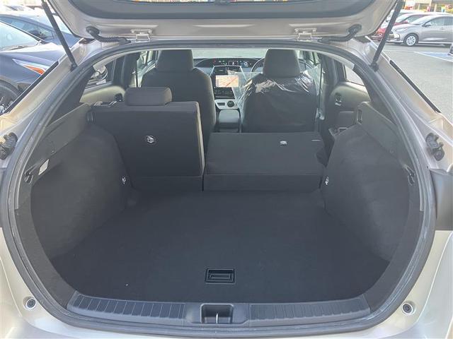 プリウス Ｓセーフティプラス　衝突回避システム　Ｂモニター　ドラレコ付き　定期点検記録簿　ＬＥＤライト　クルコン　ＥＴＣ装備　スマートＫＥＹ　ナビＴＶ　イモビライザー　横滑り防止機能　ＰＷ　カーテンエアバッグ　キーレスエントリー（29枚目）