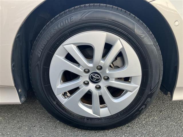 プリウス Ｓセーフティプラス　衝突回避システム　Ｂモニター　ドラレコ付き　定期点検記録簿　ＬＥＤライト　クルコン　ＥＴＣ装備　スマートＫＥＹ　ナビＴＶ　イモビライザー　横滑り防止機能　ＰＷ　カーテンエアバッグ　キーレスエントリー（37枚目）