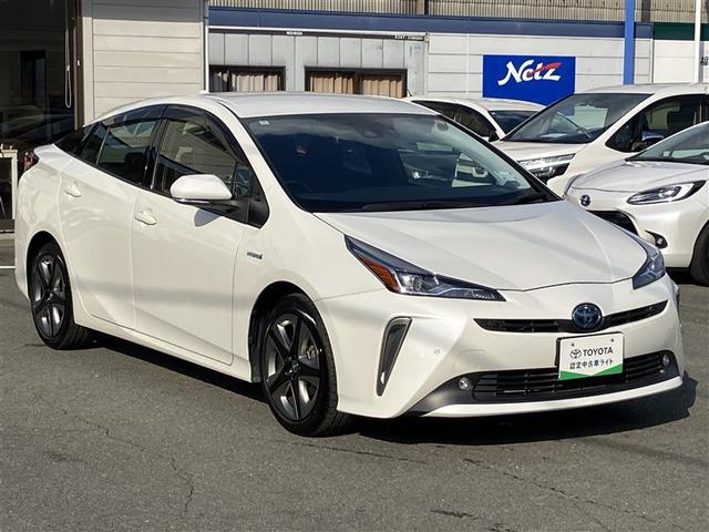 プリウス Ｓツーリングセレクション　バックモニタ　オ－トエアコン　ＬＥＤランプ　エアバック　ＥＴＣ車載器　メモリ－ナビ　助手席エアバック　アルミ　ナビ　ＡＢＳ　プリクラッシュブレーキ（7枚目）