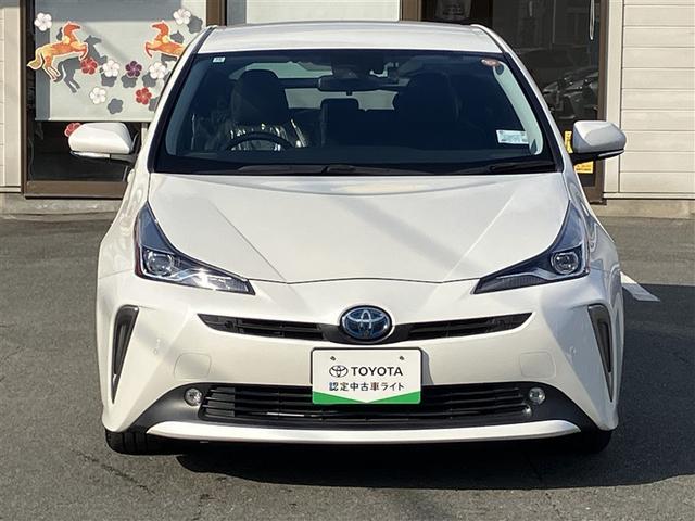 プリウス Ｓツーリングセレクション　バックモニタ　オ－トエアコン　ＬＥＤランプ　エアバック　ＥＴＣ車載器　メモリ－ナビ　助手席エアバック　アルミ　ナビ　ＡＢＳ　プリクラッシュブレーキ（8枚目）