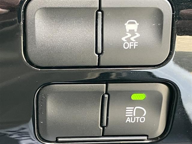 プリウス Ｓツーリングセレクション　バックモニタ　オ－トエアコン　ＬＥＤランプ　エアバック　ＥＴＣ車載器　メモリ－ナビ　助手席エアバック　アルミ　ナビ　ＡＢＳ　プリクラッシュブレーキ（32枚目）