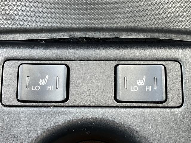 プリウス Ｓツーリングセレクション　バックモニタ　オ－トエアコン　ＬＥＤランプ　エアバック　ＥＴＣ車載器　メモリ－ナビ　助手席エアバック　アルミ　ナビ　ＡＢＳ　プリクラッシュブレーキ（35枚目）