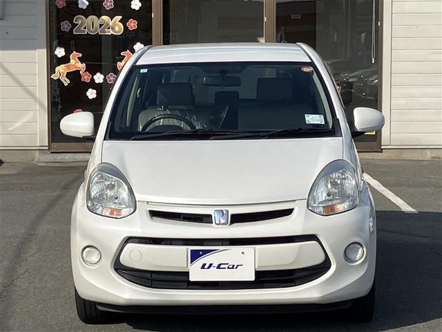 パッソ Ｘ　Ｌパッケージ　運転席エアバッグ　パワステ　オートエアコン　メモリナビ　バックカメラ　パワーウインドウ　ＡＢＳ　カーナビ　助手席エアバッグ（6枚目）