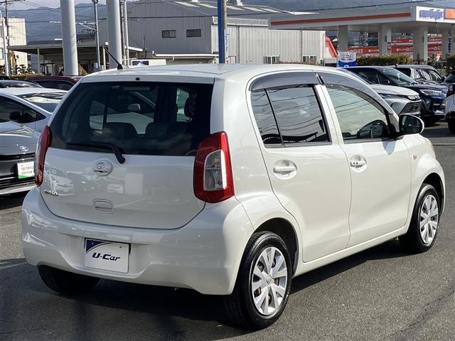 パッソ Ｘ　Ｌパッケージ　運転席エアバッグ　パワステ　オートエアコン　メモリナビ　バックカメラ　パワーウインドウ　ＡＢＳ　カーナビ　助手席エアバッグ（10枚目）