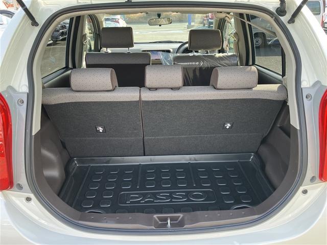 パッソ Ｘ　Ｌパッケージ　運転席エアバッグ　パワステ　オートエアコン　メモリナビ　バックカメラ　パワーウインドウ　ＡＢＳ　カーナビ　助手席エアバッグ（15枚目）