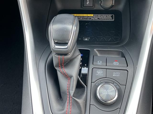 ���i�ϑ������͂̂b�u�s�Ԃł��B���i��������܂ŃA�N�Z�������ɂ��đ��邱�ƂŊ��炩�ɑ���܂��B�ԓ����Â��ŐU���������킸���I�I�b�u�s�Ԃ��`�s�̈��Ȃ̂ŁA�������`�s����Ƌ��ŉ^�]�n�j�ł��I