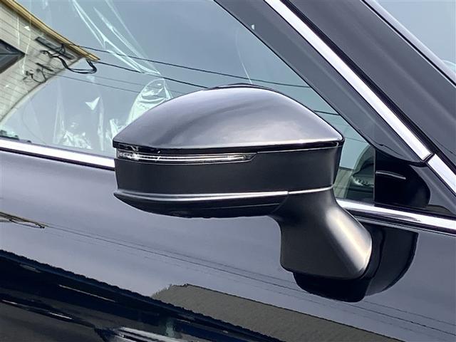 クラウンクロスオーバー Gアドバンスド LEDランプ フルオートエアコン ABS ETC 記録簿 エアバッグ 4WD ナビ メモリーナビ アルミホイール プリクラッシュブレーキ(17枚目)