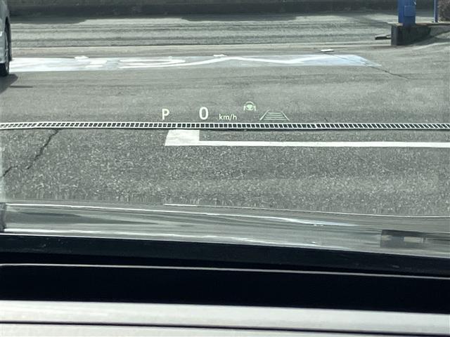 クラウンクロスオーバー Gアドバンスド LEDランプ フルオートエアコン ABS ETC 記録簿 エアバッグ 4WD ナビ メモリーナビ アルミホイール プリクラッシュブレーキ(28枚目)