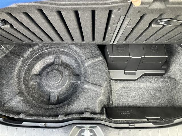 ヴォクシー ハイブリッドＺＳ　煌ＩＩＩ　衝突軽減ブレーキサポート　両電動ドア　ＡＢＳ　Ｂモニター　エアバッグ　アルミ　ナビ　ＥＴＣ　メモリーナビ　オートエアコン　助手席エアバッグ（18枚目）