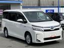 ヴォクシー ハイブリッドＶ　ＮＡＶＩ　Ｂモニター　Ｗエアバック　ＥＴＣ車載器　ＰＳ　ＬＥＤヘットライト　運転席エアバック　パワーウィンドウ　メモリーナビゲーション　アルミ　オートエアコン　ＡＢＳ　両側Ｐスライドドア（6枚目）