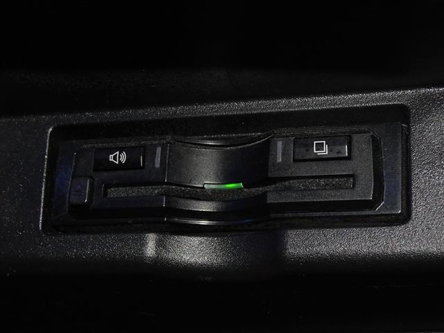 ハリアー プレミアム　衝突被害軽減システム　メモリーナビ　フルセグ　バックカメラ　ＥＴＣ　ドラレコ　サンルーフ　ＬＥＤヘッドランプ　スマートキー（16枚目）