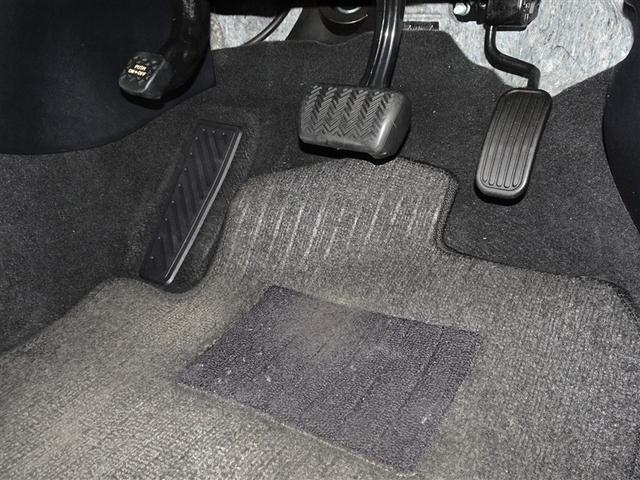 プリウス S 衝突被害軽減システム メモリーナビ バックカメラ ETC LEDヘッドランプ スマートキー(10枚目)