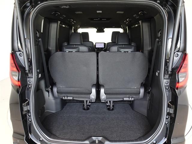 ノア Ｓ－Ｚ　衝突被害軽減システム　メモリーナビ　フルセグ　バックカメラ　ＥＴＣ　両側電動スライド　フルエアロ　３列シート　ＬＥＤヘッドランプ　スマートキー　乗車定員７人（21枚目）