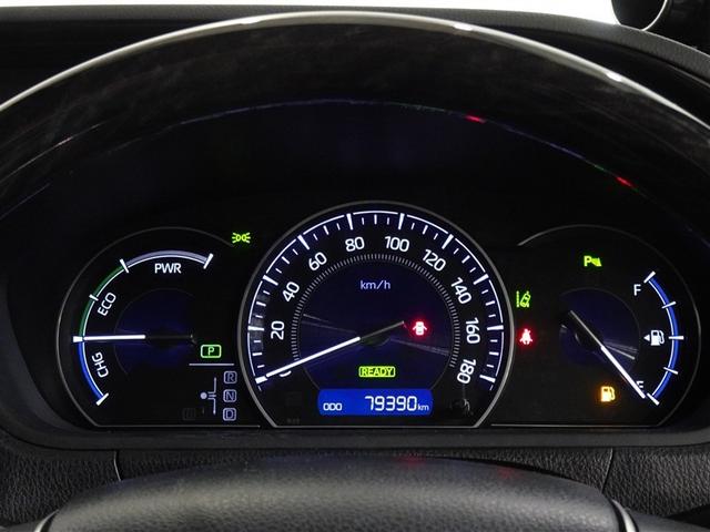 エスクァイア ハイブリッドＧｉ　衝突被害軽減システム　メモリーナビ　フルセグ　後席モニター　バックカメラ　ＥＴＣ　両側電動スライド　フルエアロ　３列シート　ＬＥＤヘッドランプ　スマートキー　乗車定員７人（9枚目）