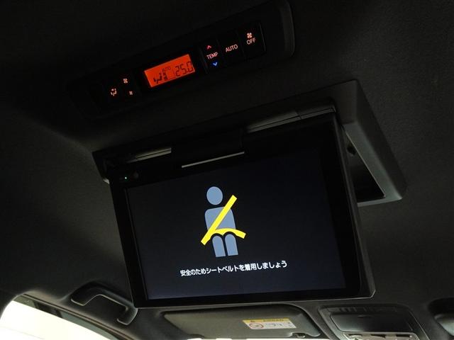 エスクァイア ハイブリッドＧｉ　衝突被害軽減システム　メモリーナビ　フルセグ　後席モニター　バックカメラ　ＥＴＣ　両側電動スライド　フルエアロ　３列シート　ＬＥＤヘッドランプ　スマートキー　乗車定員７人（20枚目）