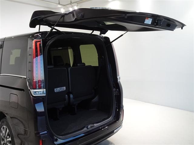 エスクァイア ハイブリッドＧｉ　衝突被害軽減システム　メモリーナビ　フルセグ　後席モニター　バックカメラ　ＥＴＣ　両側電動スライド　フルエアロ　３列シート　ＬＥＤヘッドランプ　スマートキー　乗車定員７人（24枚目）