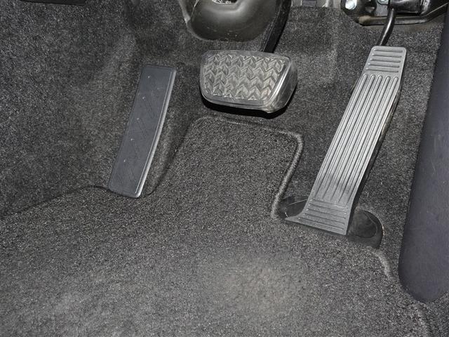 カムリ Gレザーパッケージ 衝突被害軽減システム メモリーナビ フルセグ バックカメラ ETC サンルーフ LEDヘッドランプ スマートキー(11枚目)