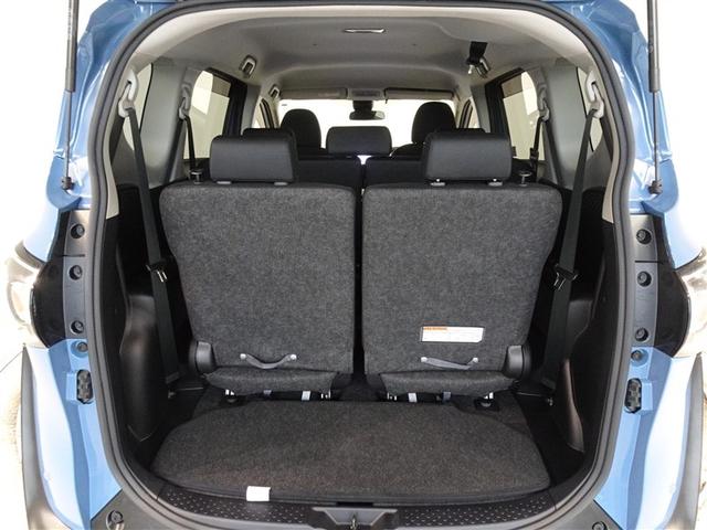 シエンタ ハイブリッド　Ｇ　セーフティーエディションＩＩ　衝突被害軽減システム　メモリーナビ　フルセグ　バックカメラ　ＥＴＣ　両側電動スライド　３列シート　ＬＥＤヘッドランプ　スマートキー　乗車定員７人（20枚目）