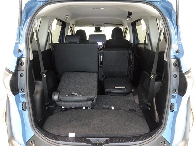 シエンタ ハイブリッド　Ｇ　セーフティーエディションＩＩ　衝突被害軽減システム　メモリーナビ　フルセグ　バックカメラ　ＥＴＣ　両側電動スライド　３列シート　ＬＥＤヘッドランプ　スマートキー　乗車定員７人（21枚目）