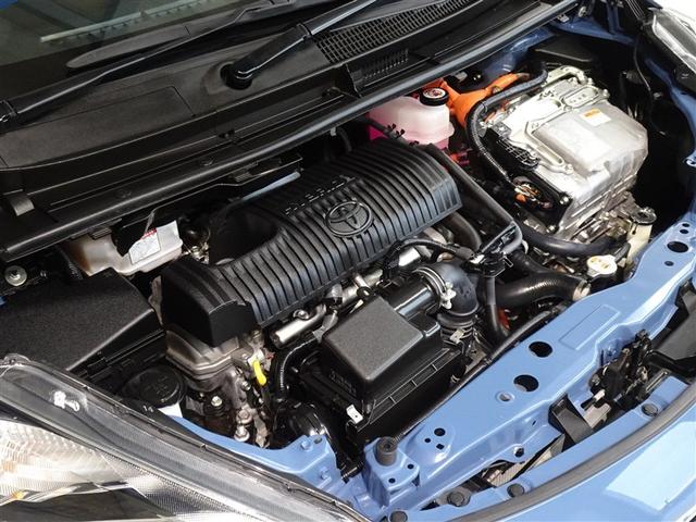 シエンタ ハイブリッド　Ｇ　セーフティーエディションＩＩ　衝突被害軽減システム　メモリーナビ　フルセグ　バックカメラ　ＥＴＣ　両側電動スライド　３列シート　ＬＥＤヘッドランプ　スマートキー　乗車定員７人（24枚目）