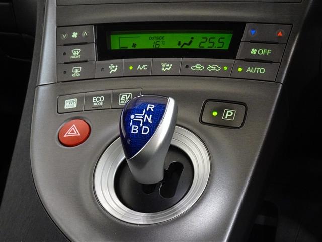 プリウス S メモリーナビ フルセグ バックカメラ ETC HIDヘッドライト スマートキー(11枚目)