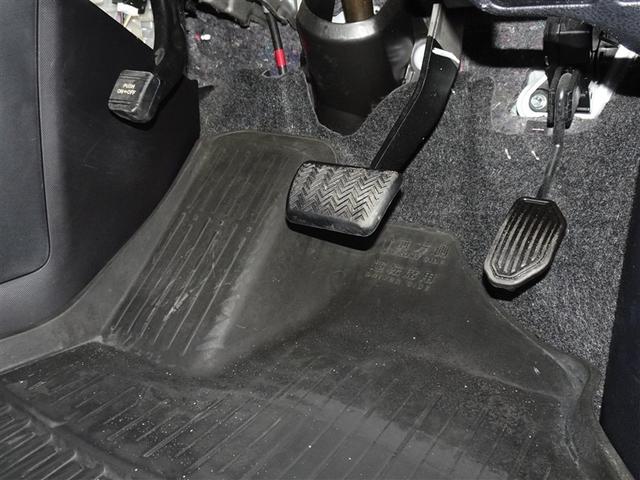 ノア Ｓｉ　ダブルバイビー　衝突被害軽減システム　メモリーナビ　フルセグ　後席モニター　バックカメラ　ＥＴＣ　両側電動スライド　３列シート　ＬＥＤヘッドランプ　スマートキー　乗車定員７人（11枚目）