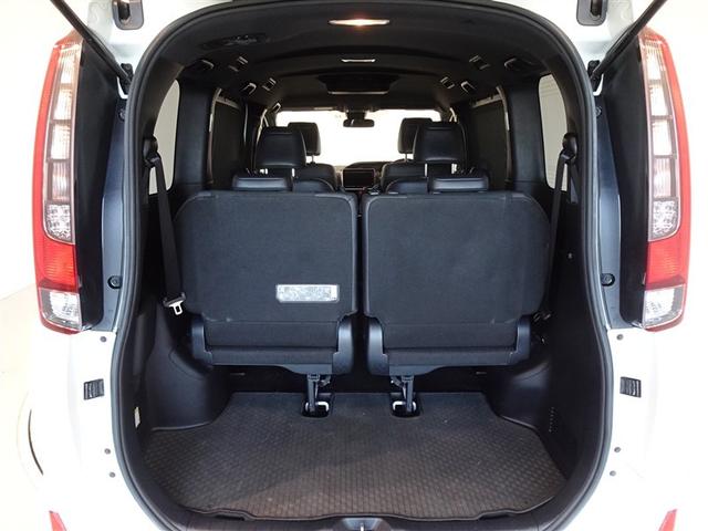 ノア Ｓｉ　ダブルバイビー　衝突被害軽減システム　メモリーナビ　フルセグ　後席モニター　バックカメラ　ＥＴＣ　両側電動スライド　３列シート　ＬＥＤヘッドランプ　スマートキー　乗車定員７人（22枚目）