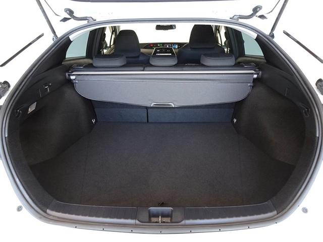 プリウス SセーフティプラスII 衝突被害軽減システム メモリーナビ フルセグ バックカメラ ETC LEDヘッドランプ スマートキー(19枚目)