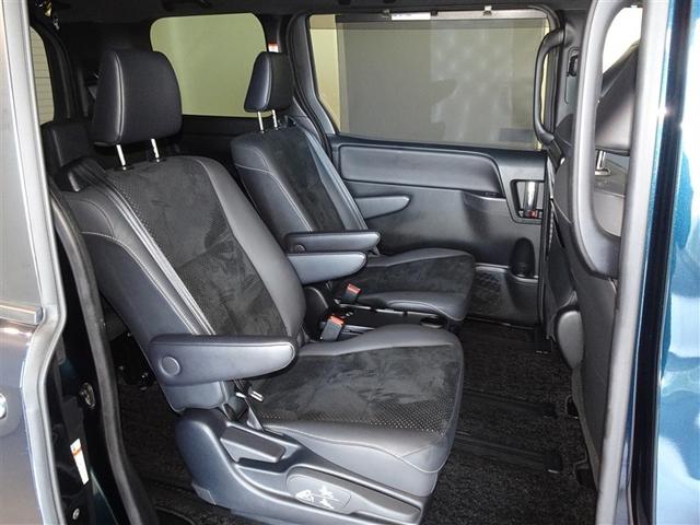 ヴォクシー ハイブリッドZS 煌III 衝突被害軽減システム メモリーナビ フルセグ バックカメラ ETC 両側電動スライド 3列シート LEDヘッドランプ 寒冷地 スマートキー 乗車定員7人(18枚目)