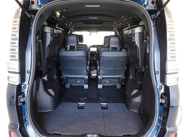 ヴォクシー ハイブリッドZS 煌III 衝突被害軽減システム メモリーナビ フルセグ バックカメラ ETC 両側電動スライド 3列シート LEDヘッドランプ 寒冷地 スマートキー 乗車定員7人(22枚目)