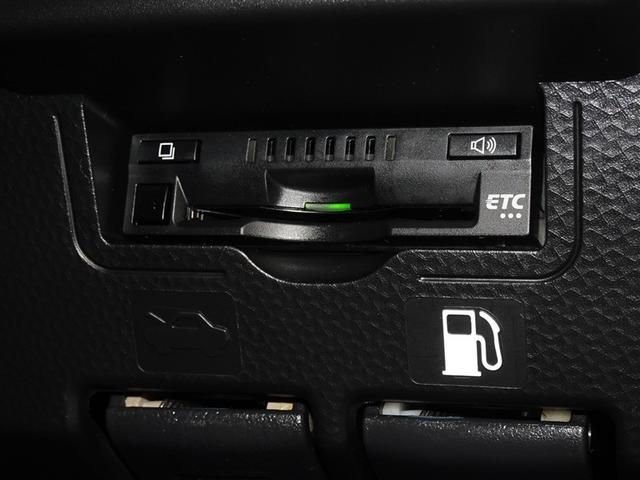 ルーミー カスタムＧ－Ｔ　衝突被害軽減システム　メモリーナビ　フルセグ　バックカメラ　ＥＴＣ　両側電動スライド　フルエアロ　ＬＥＤヘッドランプ　スマートキー（17枚目）