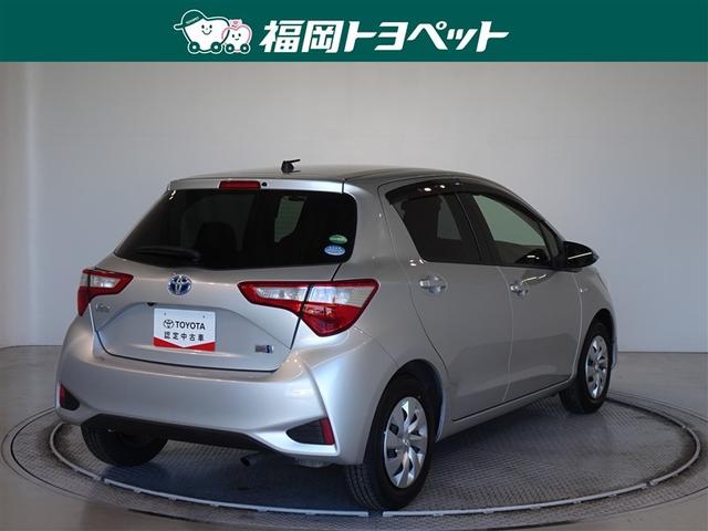 ヴィッツ ハイブリッドF 衝突被害軽減システム メモリーナビ フルセグ バックカメラ ETC ドラレコ スマートキー(3枚目)