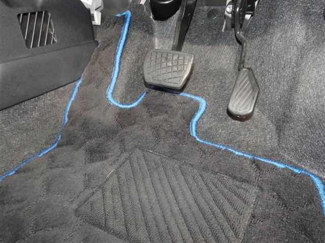 ライズ Ｚ　衝突被害軽減システム　メモリーナビ　フルセグ　バックカメラ　ＥＴＣ　ＬＥＤヘッドランプ　スマートキー（11枚目）