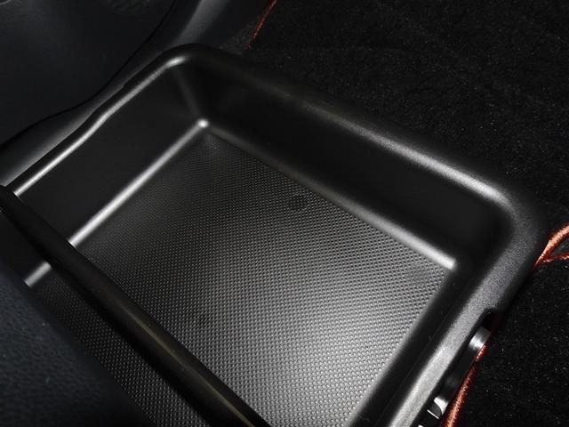 パッソ モーダ　チャーム　衝突被害軽減システム　メモリーナビ　フルセグ　バックカメラ　ＬＥＤヘッドランプ　スマートキー（16枚目）