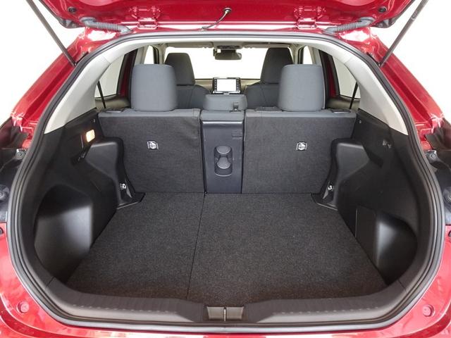 ヤリスクロス ハイブリッドＧ　衝突被害軽減システム　メモリーナビ　バックカメラ　ＥＴＣ　ドラレコ　ＬＥＤヘッドランプ　スマートキー（19枚目）