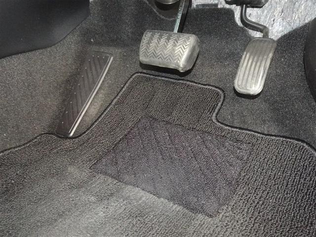 カローラ Ｇ－Ｘ　プラス　衝突被害軽減システム　メモリーナビ　フルセグ　バックカメラ　ＥＴＣ　ドラレコ　ＬＥＤヘッドランプ　スマートキー（11枚目）