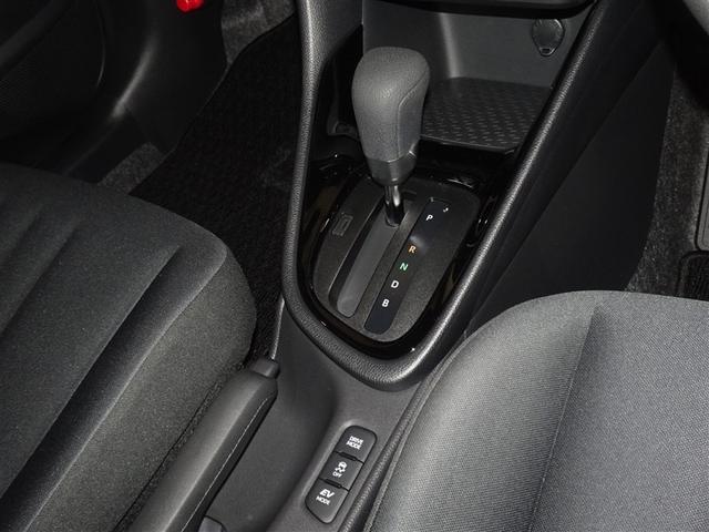 ヤリス ハイブリッドＧ　衝突被害軽減システム　フルセグ　バックカメラ　ＥＴＣ　ドラレコ　フルエアロ　ＬＥＤヘッドランプ　スマートキー（15枚目）