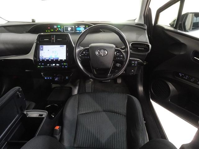 プリウス Ａ　衝突被害軽減システム　メモリーナビ　フルセグ　バックカメラ　ＥＴＣ　ドラレコ　ＬＥＤヘッドランプ　スマートキー（5枚目）