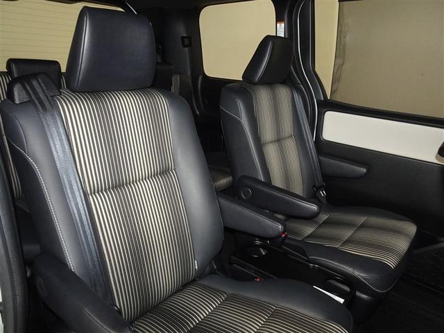 ノア Ｓｉ　ダブルバイビーＩＩ　衝突被害軽減システム　メモリーナビ　フルセグ　後席モニター　バックカメラ　ＥＴＣ　両側電動スライド　３列シート　ＬＥＤヘッドランプ　スマートキー　乗車定員７人（15枚目）