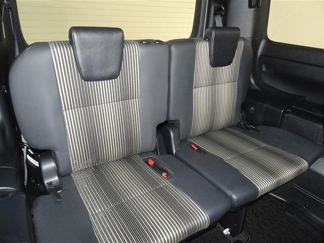 ノア Ｓｉ　ダブルバイビーＩＩ　衝突被害軽減システム　メモリーナビ　フルセグ　後席モニター　バックカメラ　ＥＴＣ　両側電動スライド　３列シート　ＬＥＤヘッドランプ　スマートキー　乗車定員７人（16枚目）