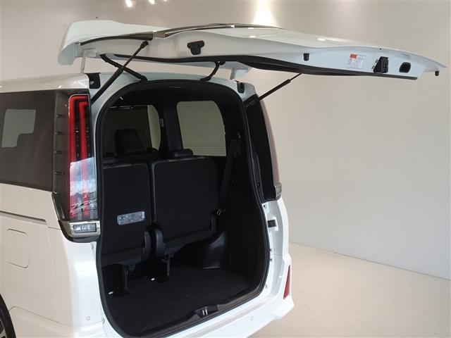 ノア Ｓｉ　ダブルバイビーＩＩ　衝突被害軽減システム　メモリーナビ　フルセグ　後席モニター　バックカメラ　ＥＴＣ　両側電動スライド　３列シート　ＬＥＤヘッドランプ　スマートキー　乗車定員７人（22枚目）