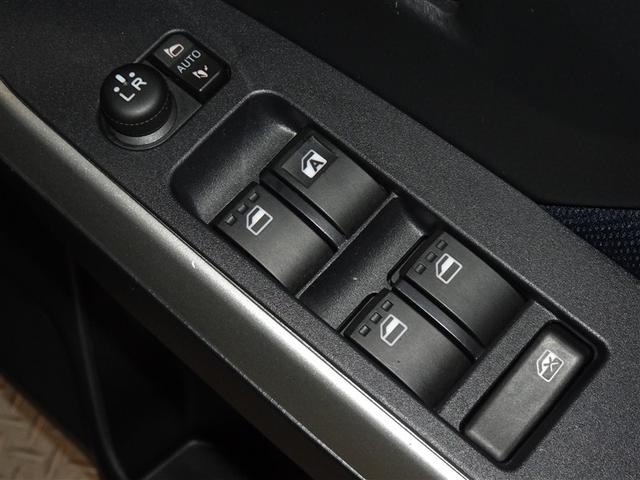 ルーミー カスタムＧ－Ｔ　衝突被害軽減システム　メモリーナビ　フルセグ　バックカメラ　ＥＴＣ　両側電動スライド　ＬＥＤヘッドランプ　スマートキー（18枚目）